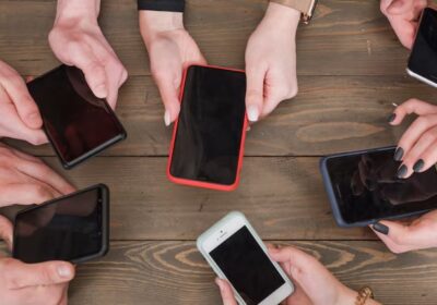 SINDIMÓVEIS-MT promove campanha solidária para doação de celulares a corretores em situação de vulnerabilidade